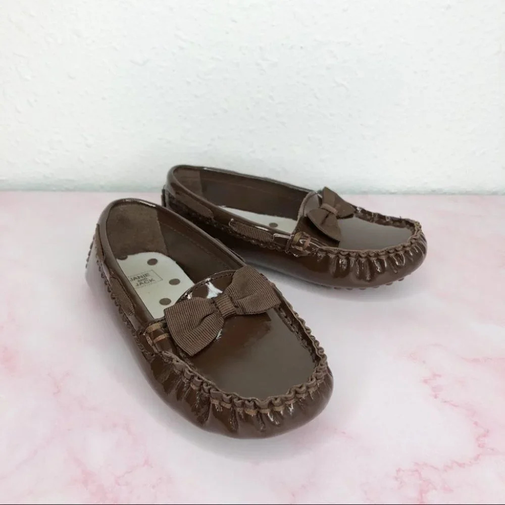 Janie and Jack shoes bow moccasins brown patent leather size 8 toddler